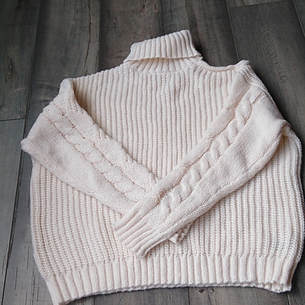 Shein Cropped Turtleneck Sweater with open shoulder NWOT size L